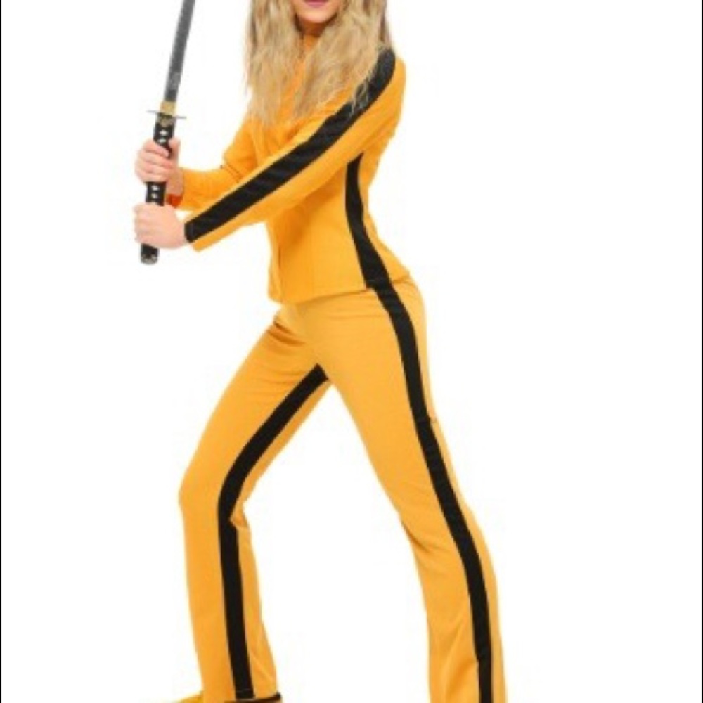Women’s Kill Bill Halloween costume & sword